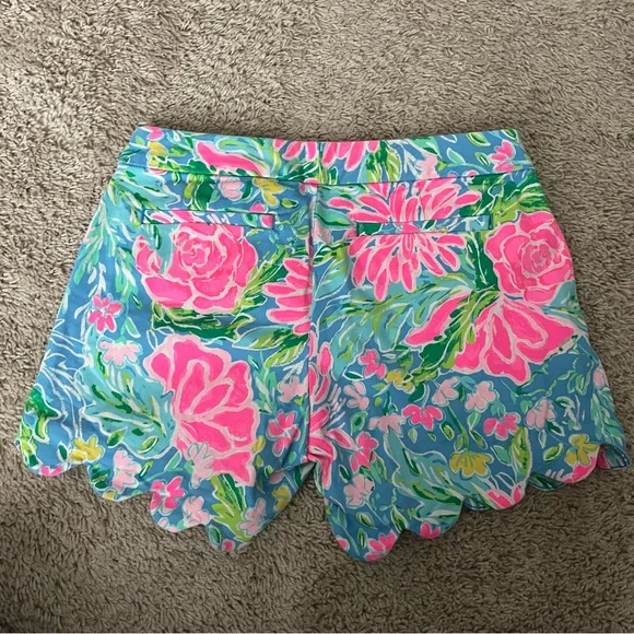 Lilly Pulitzer shorts - Picture 2 of 3